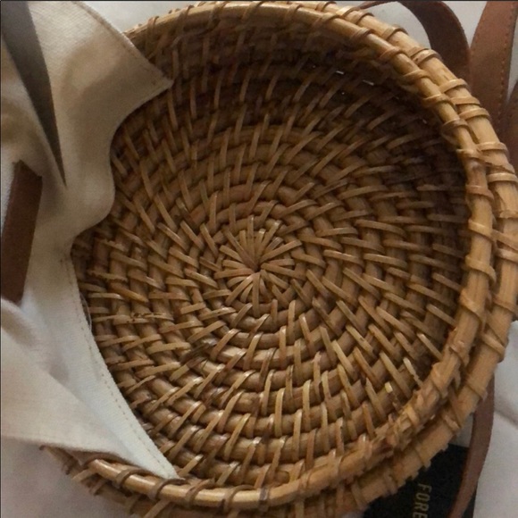 New Forever 21 straw bag - Picture 6 of 6